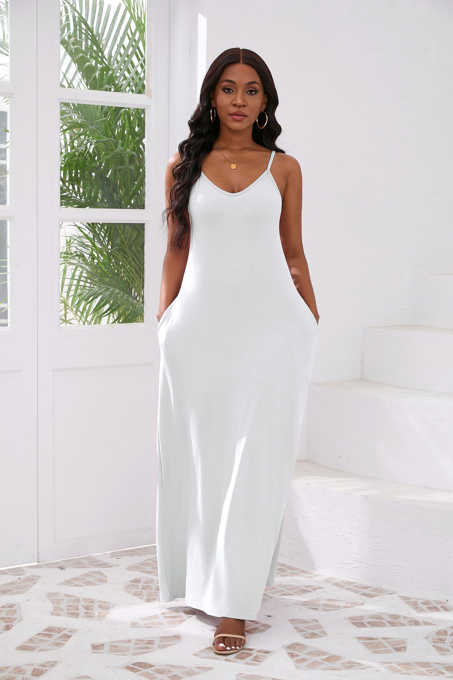 Women’s Elegant White Long Dress, Sleeveless Flowy Maxi Dress, Casual Summer Beach Outfit